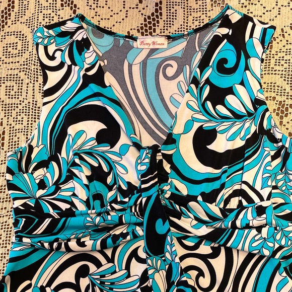 Pretty Women Dress - Picture 8 of 11